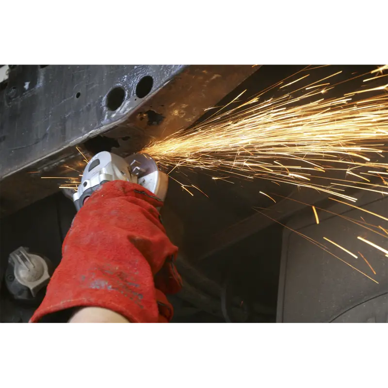 115Mm Angle Grinder – 900W Power, 230V Input 1
