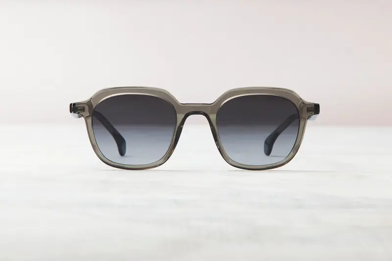 Barcelona Sunglasses In Olive Colorway 1