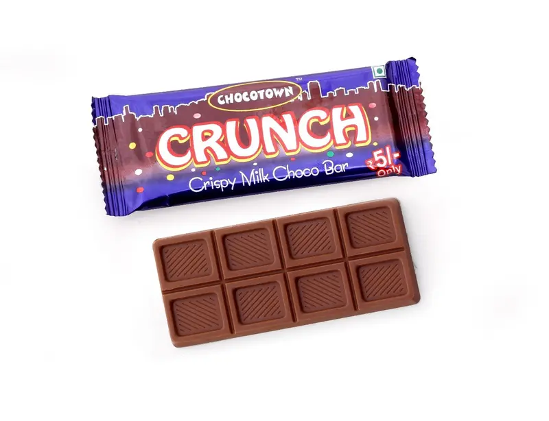 Chocotown Crunch Crispy Milk Chocolate Bar – Textured Delight (15 G) 1