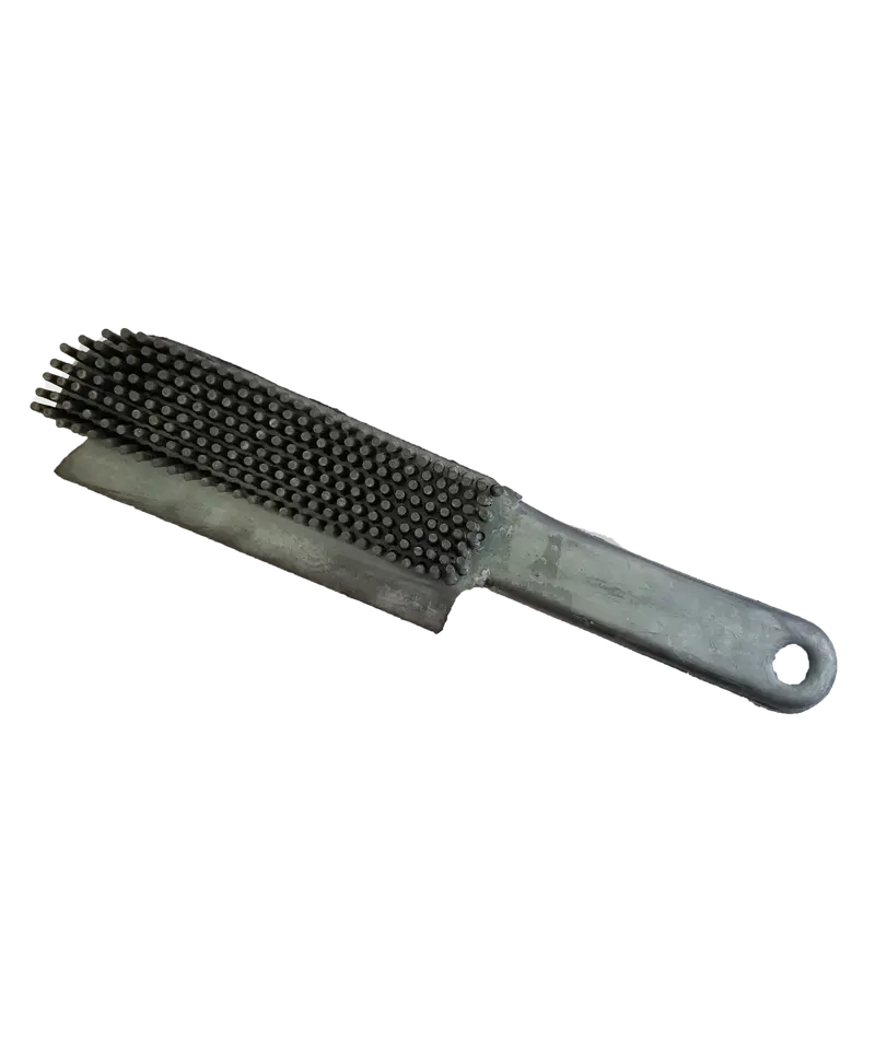 Pet Hair Removal Brush With Ergonomic Grip 1