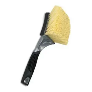 Professional Medium-Duty Wheel & Fender Brush 1