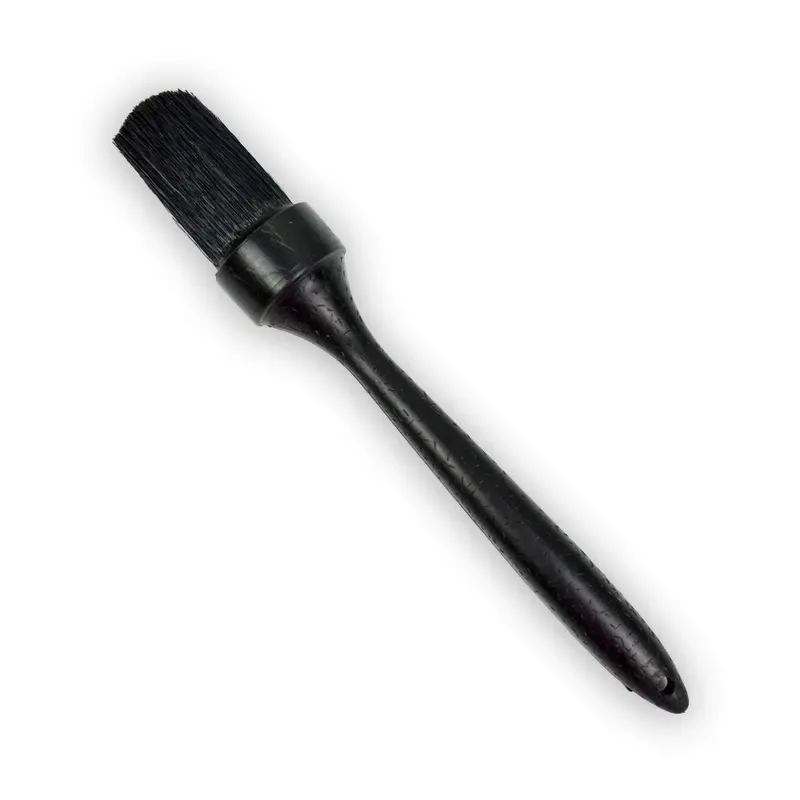 Wheel Woolie 1¼" Round Lug Nut & Detail Brush 1